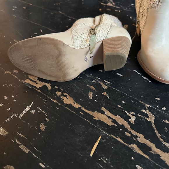 Lace and Leather Ankle Boots, sz 5 - Picture 2 of 5